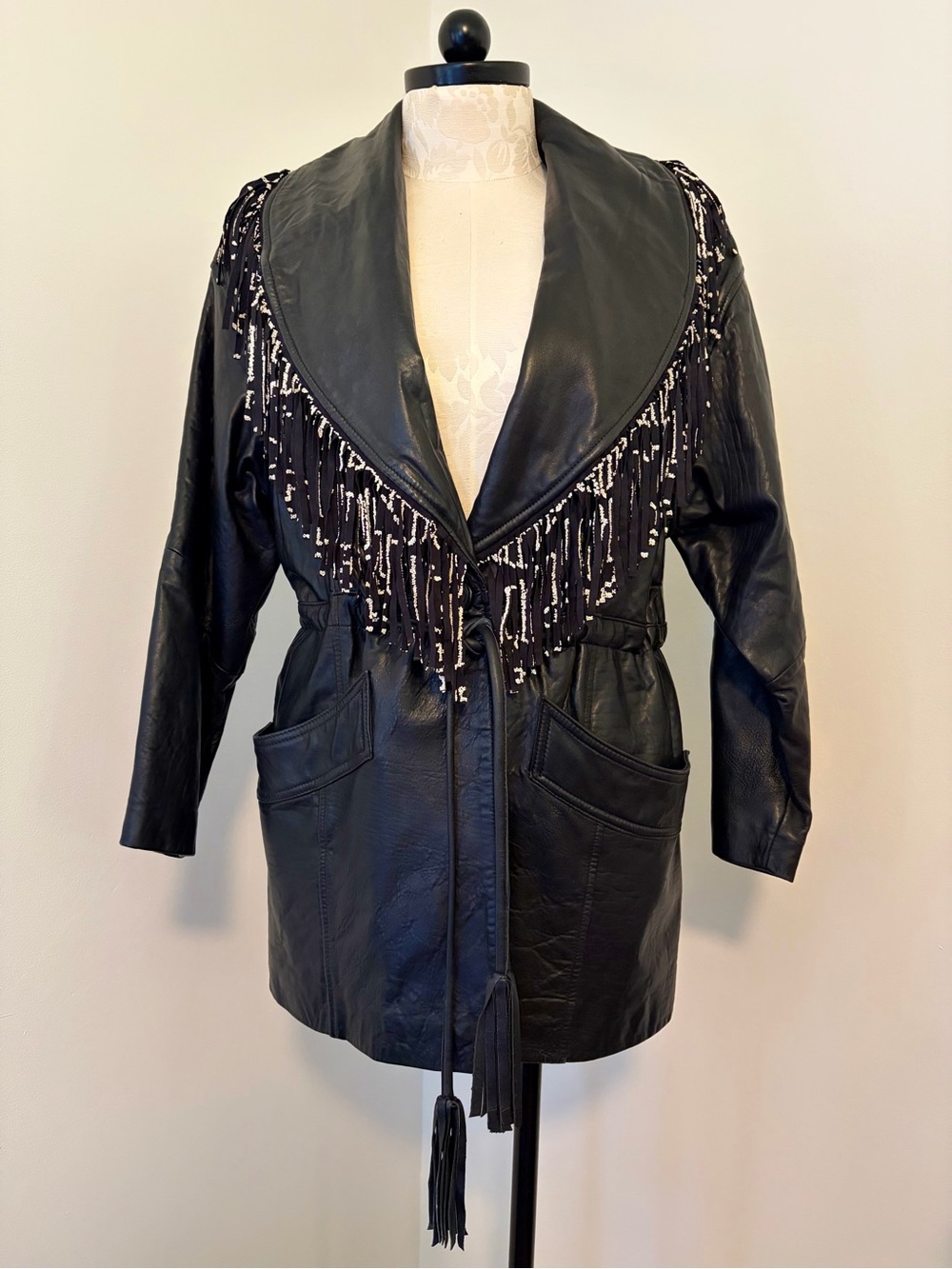 VTG 80’s? Sz L-XL? Black Fringe Leather Jacket with Tassel and Tie